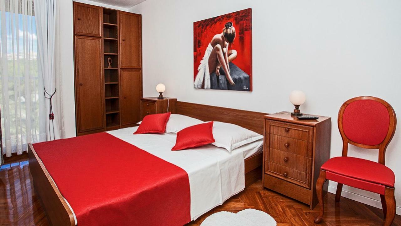 Apartment Milana - Cozy Stay With Free Parking Split Exterior photo